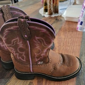 NEW JUSTIN GYPSY BOOTS 6.5